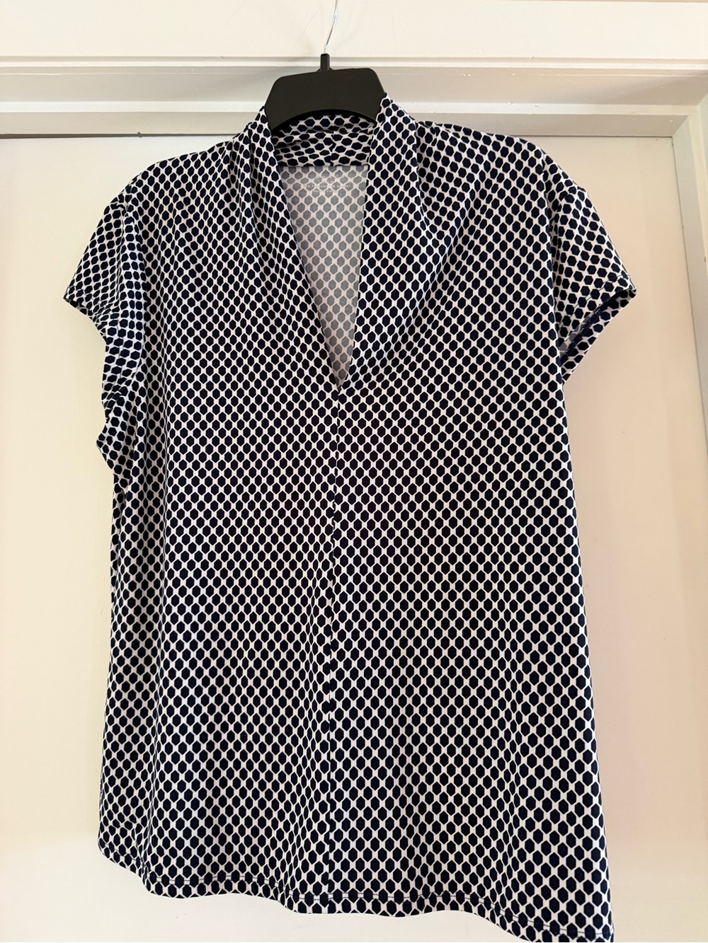 Grace XL Navy  White Geometric print split neck tunic blouse